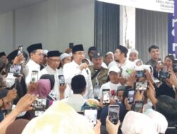 Anies Baswedan Mengunjungi Pondok Pesantren di Lasem Rembang