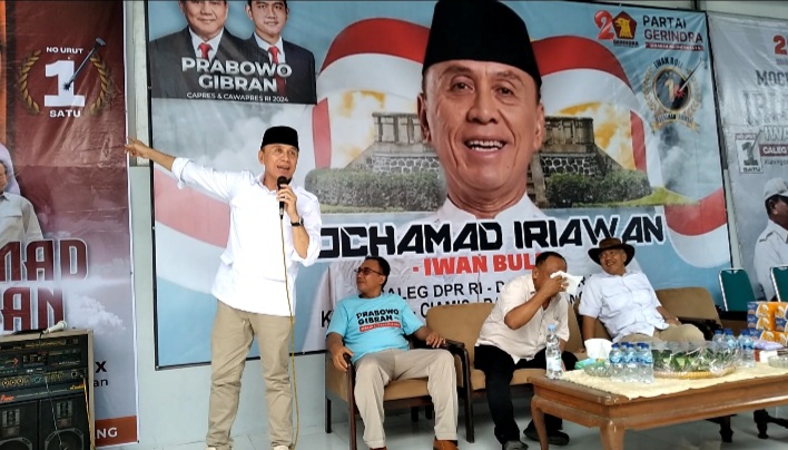 Iwan Bule Terlibat Aktif dengan Masyarakat di Jabar, dari PKL hingga Pelaku UMKM, untuk Mendengarkan Aspirasi Mereka