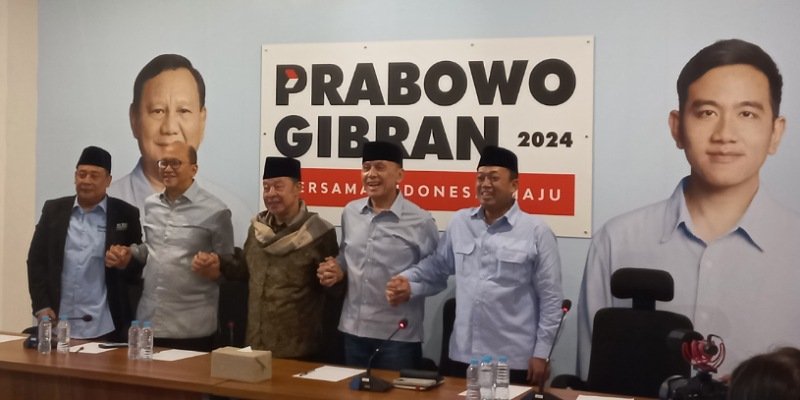 Tokoh Ponpes Buntet Mendukung Prabowo-Gibran, Iwan Bule Optimis Jabar Akan Menang Besar!