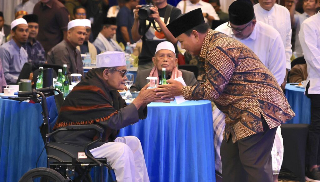 Prabowo Subianto dan Gibran Unggul dengan Jelas dalam Pemilu Presiden, Indikator Politik Menyatakan Suara dari Kalangan NU Berpengaruh