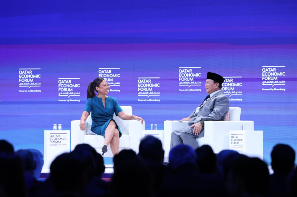 Prabowo Subianto Reveals Government Focus on Food, Energy, and Downstreaming at the Qatar Economic Forum