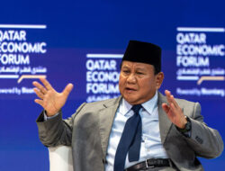 Prabowo Subianto Discusses Democracy in His Leadership at Qatar Economic Forum, Receives Acclaim