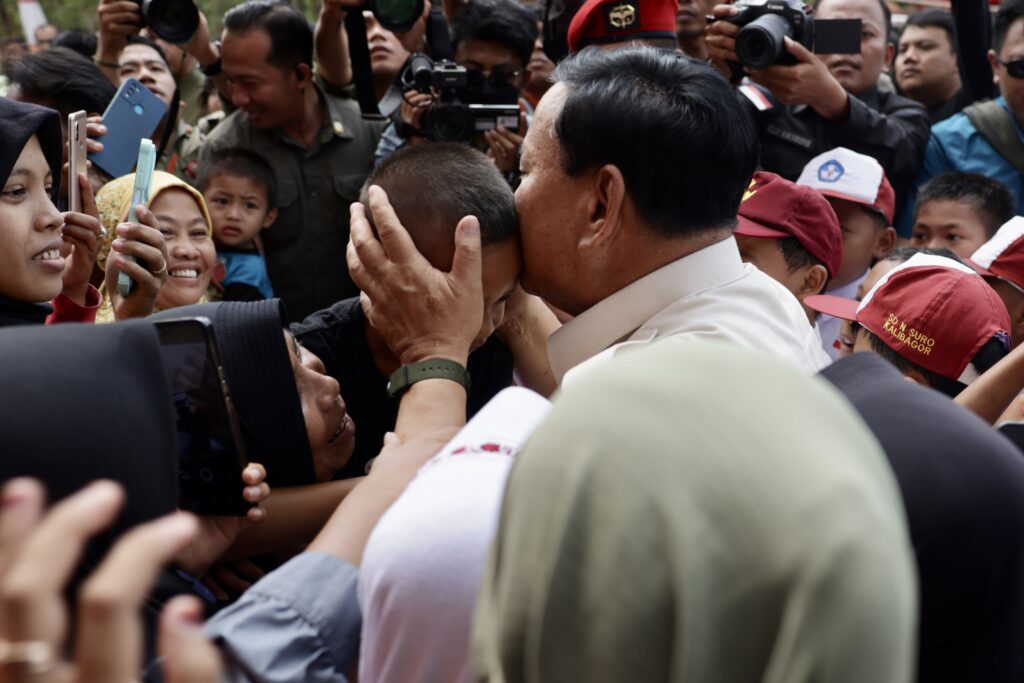 Prabowo Subianto pledges to ensure welfare programs benefit children throughout Indonesia