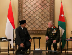 Prabowo Subianto meets King Abdullah II, receives congratulations and conveys greetings from Jokowi