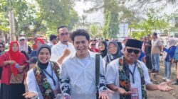 Cakra Khan mendampingi Paslon Citra-Ino saat menghadiri KPU Pangandaran