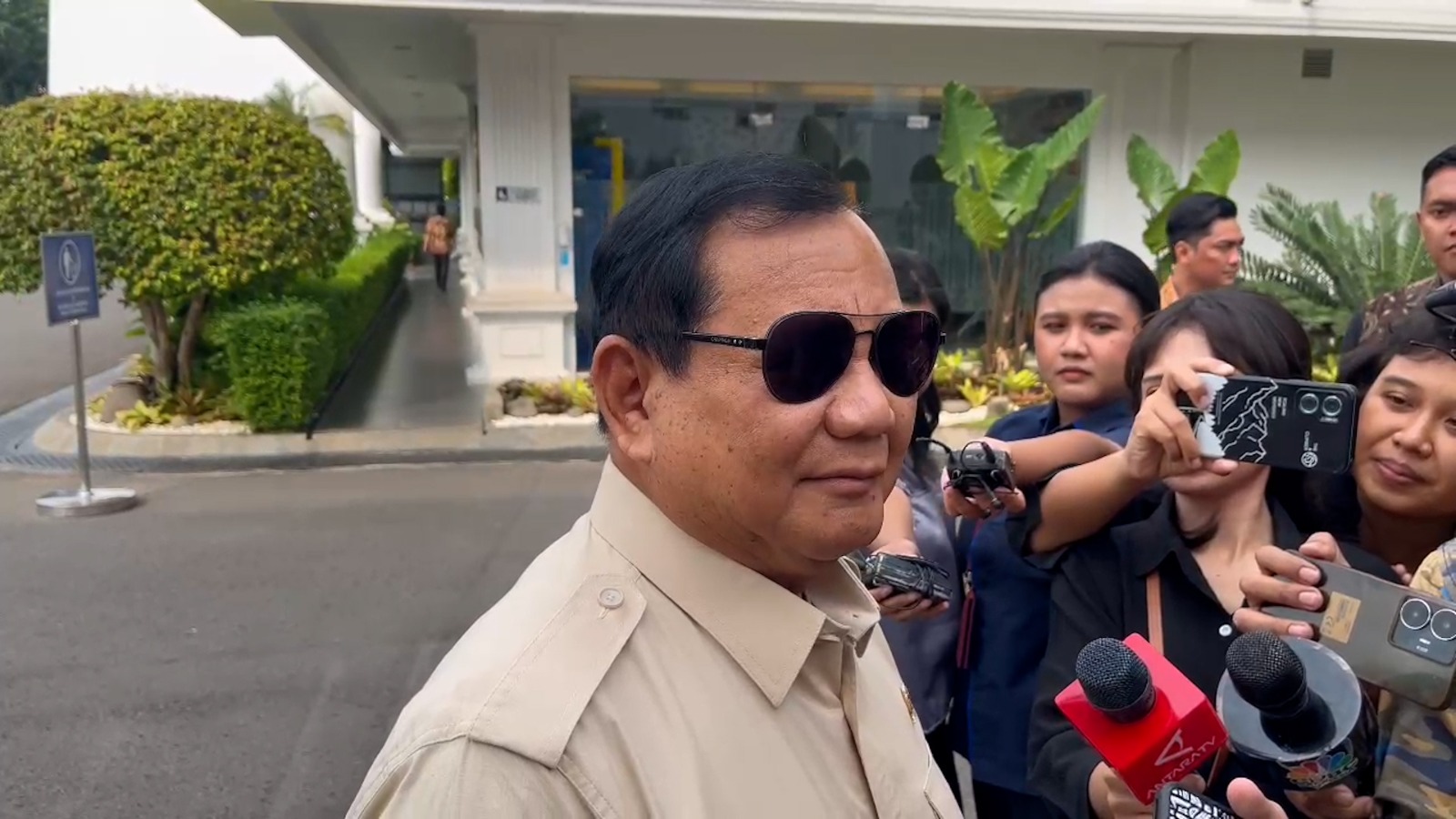 Prabowo Subianto melaporkan Hasil Kunjungannya di Eropa setelah Bertemu Presiden Jokowi