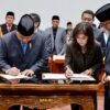 All Factions Attend and Offer Prayers at Prabowo Subianto’s Final DPR Session