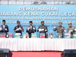 Bea Cukai Bandung dan Satpol PP Kabupaten Bandung Menghancurkan 4,5 Juta Batang Rokok dan Miras Ilegal